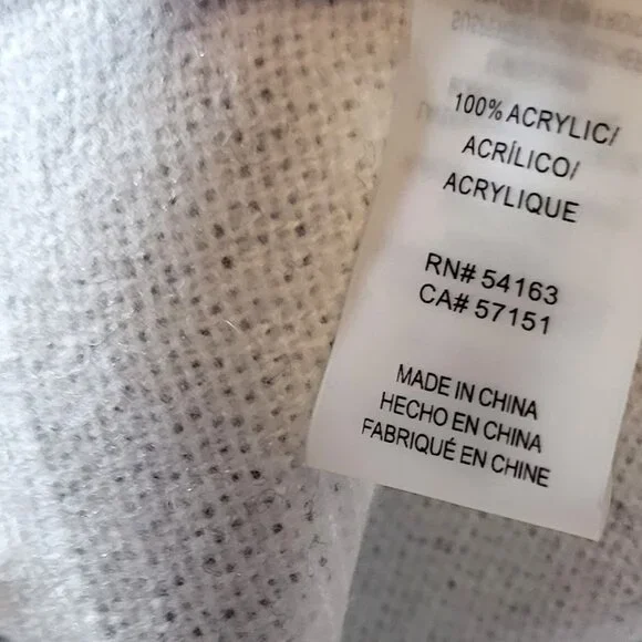 CALVIN KLEIN Heathered Gray & White Fringed Acrylic Scarf - OS - Picture 5 of 6